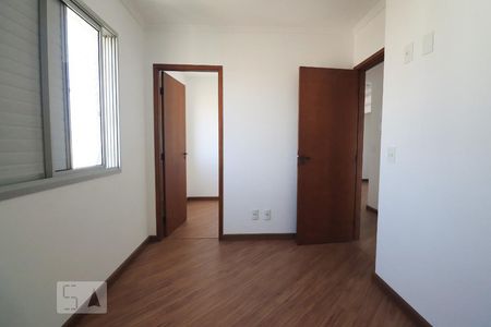 Quarto 2 de apartamento para alugar com 2 quartos, 58m² em Vila Valparaiso, Santo André