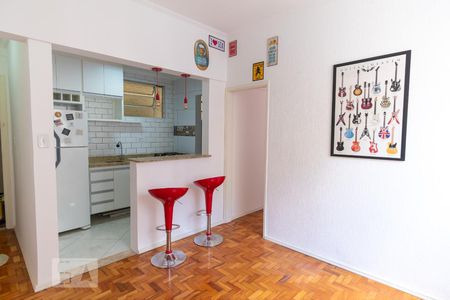 Sala de apartamento para alugar com 1 quarto, 50m² em Centro, Campinas