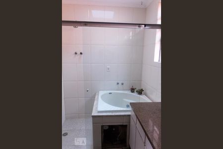 Banheiro de casa para alugar com 4 quartos, 190m² em Jardim do Mar, São Bernardo do Campo