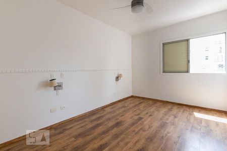 Suite de apartamento à venda com 3 quartos, 127m² em Indianópolis, São Paulo