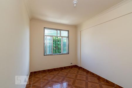 Quarto 1 de apartamento para alugar com 2 quartos, 58m² em Penha, Rio de Janeiro