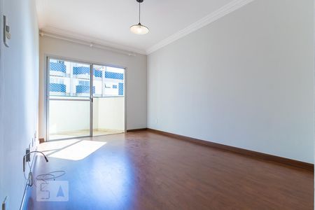 Sala de apartamento para alugar com 3 quartos, 90m² em Vila Itapura, Campinas