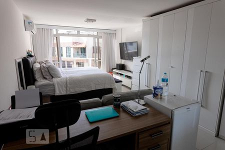 Suite de apartamento à venda com 4 quartos, 220m² em Barra da Tijuca, Rio de Janeiro