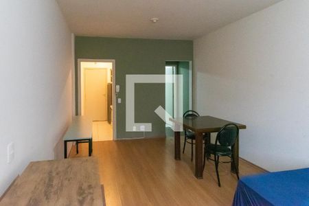 Sala/Quarto de apartamento para alugar com 1 quarto, 35m² em Centro, Campinas