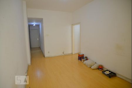 Sala de apartamento para alugar com 2 quartos, 70m² em Laranjeiras, Rio de Janeiro