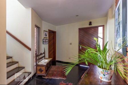 Hall de Entrada de casa de condomínio para alugar com 4 quartos, 360m² em Residencial Seis (alphaville), Santana de Parnaíba