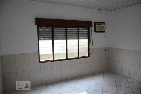 Casa à venda com 2 quartos, 100m² em Mathias Velho, Canoas