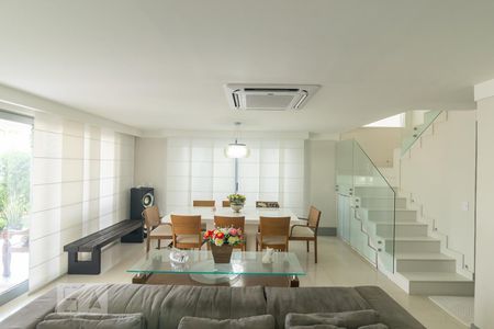 Sala de casa de condomínio à venda com 3 quartos, 300m² em Recreio dos Bandeirantes, Rio de Janeiro