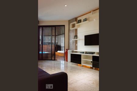 Sala de apartamento para alugar com 1 quarto, 76m² em Vila Suzana, São Paulo