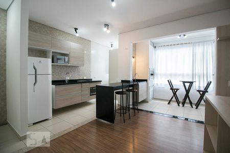 Sala e Cozinha de kitnet/studio para alugar com 1 quarto, 46m² em Vila Oliveira, Mogi das Cruzes