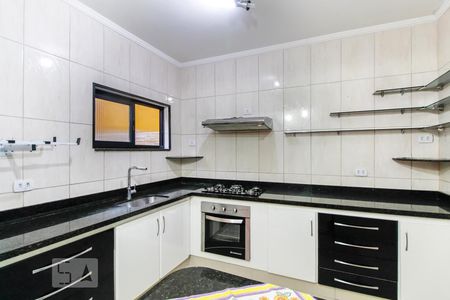 Cozinha de casa para alugar com 1 quarto, 95m² em Jardim Las Vegas, Guarulhos