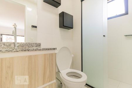 Banheiro de kitnet/studio para alugar com 1 quarto, 25m² em Consolação, São Paulo