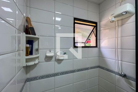 Casa de condomínio à venda com 106m², 3 quartos e 2 vagas Casa de condomínio à venda com 106m², 3 quartos e 2 vagasBanheiro