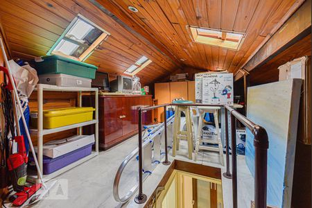 Casa de condomínio à venda com 106m², 3 quartos e 2 vagas Casa de condomínio à venda com 106m², 3 quartos e 2 vagasSótão