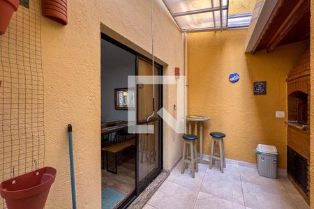 Casa de condomínio à venda com 106m², 3 quartos e 2 vagas Casa de condomínio à venda com 106m², 3 quartos e 2 vagasQuintal