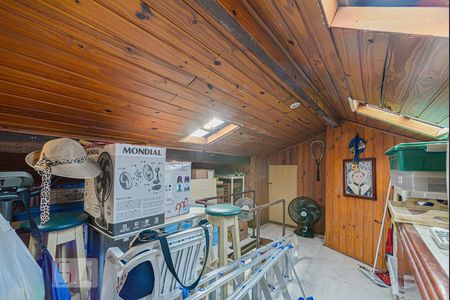 Casa de condomínio à venda com 106m², 3 quartos e 2 vagas Casa de condomínio à venda com 106m², 3 quartos e 2 vagasSótão