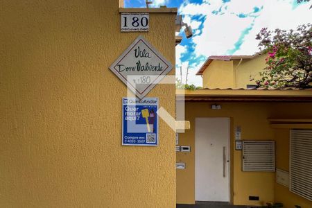 Casa de condomínio à venda com 106m², 3 quartos e 2 vagas Casa de condomínio à venda com 106m², 3 quartos e 2 vagasPlaca / Fachada