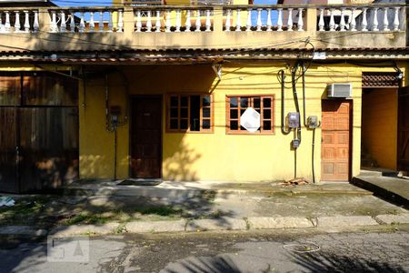 Fachada de casa à venda com 1 quarto, 410m² em Curicica, Rio de Janeiro