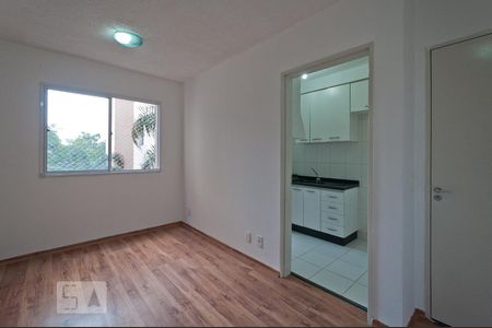 Sala de apartamento à venda com 2 quartos, 44m² em Vila Talarico, São Paulo