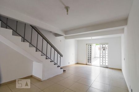 Sala de casa de condomínio à venda com 3 quartos, 138m² em Portuguesa, Rio de Janeiro