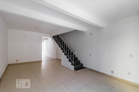 Sala de casa de condomínio à venda com 3 quartos, 138m² em Portuguesa, Rio de Janeiro