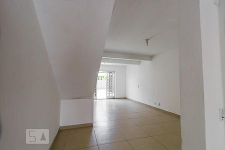 Sala de casa de condomínio à venda com 3 quartos, 138m² em Portuguesa, Rio de Janeiro