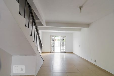 Sala de casa de condomínio à venda com 3 quartos, 138m² em Portuguesa, Rio de Janeiro