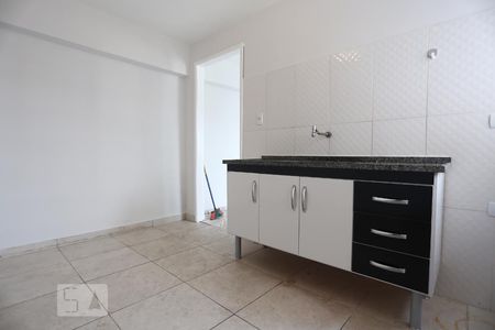 Cozinha de casa de condomínio para alugar com 1 quarto, 45m² em Cipava, Osasco