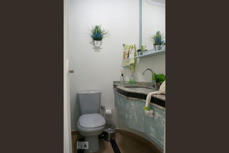 LAVABO de casa à venda com 3 quartos, 190m² em Jardim São Paulo, São Paulo