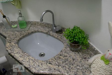 LAVABO de casa à venda com 3 quartos, 190m² em Jardim São Paulo, São Paulo