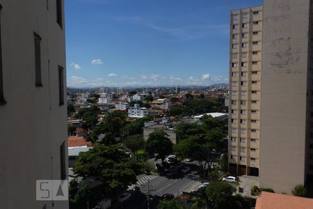 Apartamento à venda com 2 quartos, 106m² em Planalto, Belo Horizonte