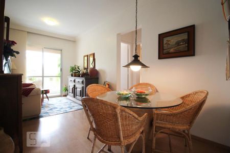 Sala de apartamento à venda com 3 quartos, 67m² em Moema, São Paulo