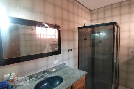 Banheiro Corredor de casa à venda com 2 quartos, 240m² em Vila Morse, São Paulo