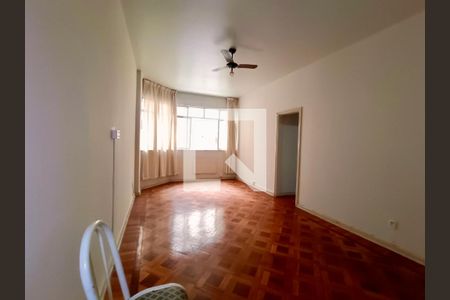 Sala  de apartamento à venda com 2 quartos, 75m² em Copacabana, Rio de Janeiro