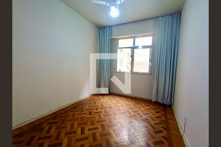 Quarto 1 de apartamento à venda com 2 quartos, 75m² em Copacabana, Rio de Janeiro