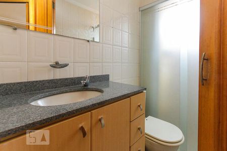 Banheiro de apartamento para alugar com 2 quartos, 60m² em Vila Zilda, São Paulo