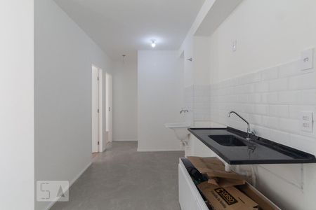 Sala e cozinha de apartamento à venda com 2 quartos, 40m² em Sítio da Figueira, São Paulo