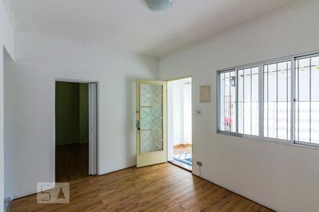 Sala de casa para alugar com 2 quartos, 150m² em Vila Paulicéia, São Paulo