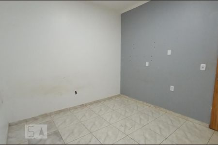 Quarto 1 de casa para alugar com 2 quartos, 50m² em Qr 406, Brasília