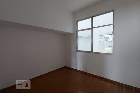 Quarto 1 de apartamento à venda com 2 quartos, 70m² em Copacabana, Rio de Janeiro