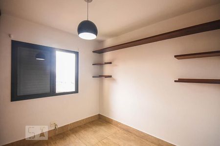 Quarto de apartamento para alugar com 2 quartos, 64m² em Vila Sônia, São Paulo