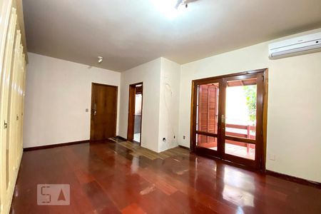 Quarto 1 suíte de casa à venda com 3 quartos, 213m² em Centro, São Leopoldo