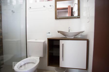 Banheiro de casa para alugar com 1 quarto, 40m² em Vila Tiradentes, São Paulo