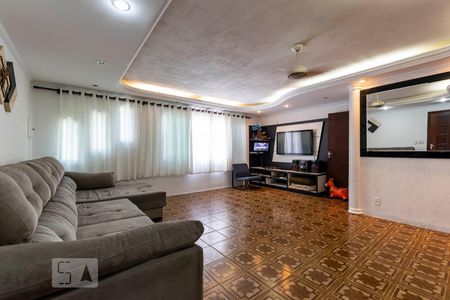 Sala de casa para alugar com 3 quartos, 220m² em Vila das Mercês, São Paulo