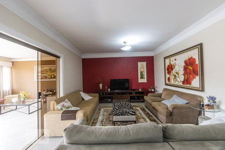 Sala de casa à venda com 4 quartos, 800m² em Vila Ivone, São Paulo