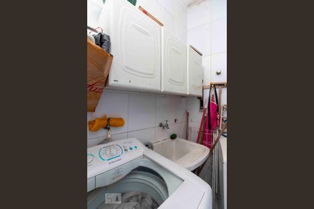 Casa para alugar com 900m², 5 quartos e 6 vagas Casa para alugar com 900m², 5 quartos e 6 vagasÁrea de Serviço Segundo Pavimento