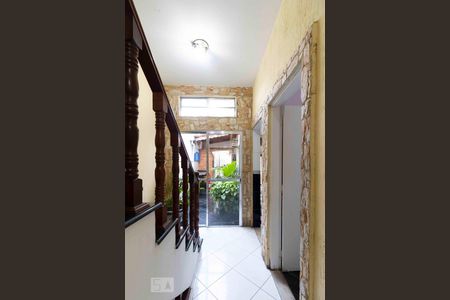 Casa para alugar com 900m², 5 quartos e 6 vagas Casa para alugar com 900m², 5 quartos e 6 vagasCorredor Segundo Pavimento