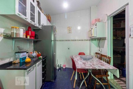 Casa para alugar com 900m², 5 quartos e 6 vagas Casa para alugar com 900m², 5 quartos e 6 vagasCozinha - Casa Fundos