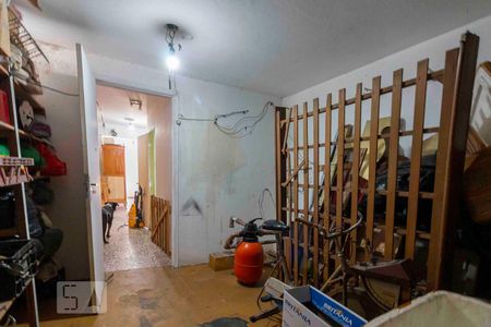 Casa para alugar com 900m², 5 quartos e 6 vagas Casa para alugar com 900m², 5 quartos e 6 vagasDespensa Terceiro Pavimento