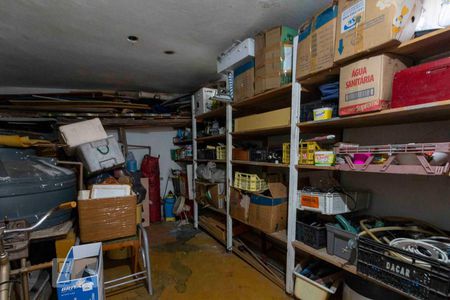 Casa para alugar com 900m², 5 quartos e 6 vagas Casa para alugar com 900m², 5 quartos e 6 vagasDespensa Terceiro Pavimento